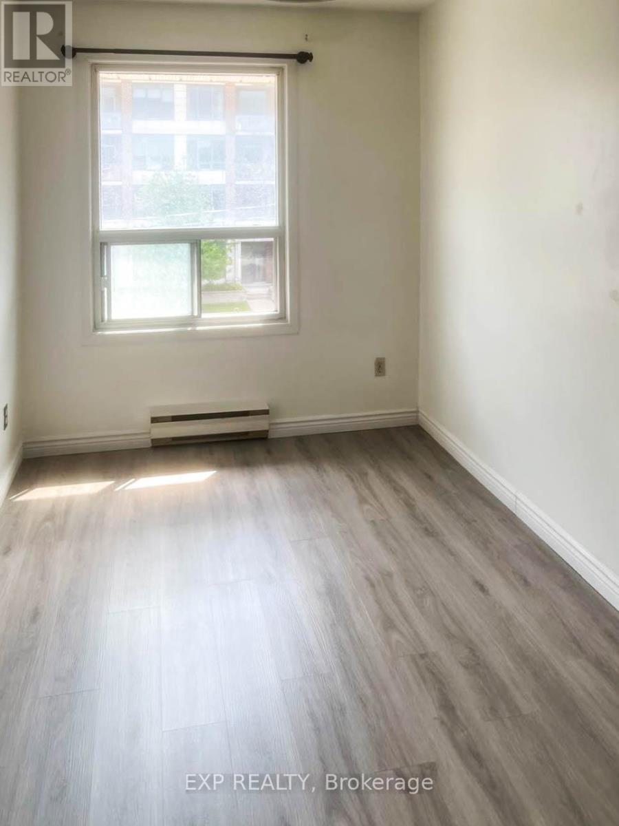 4140 Dundas Street W, Toronto, Ontario  M8X 1X3 - Photo 17 - W12391121