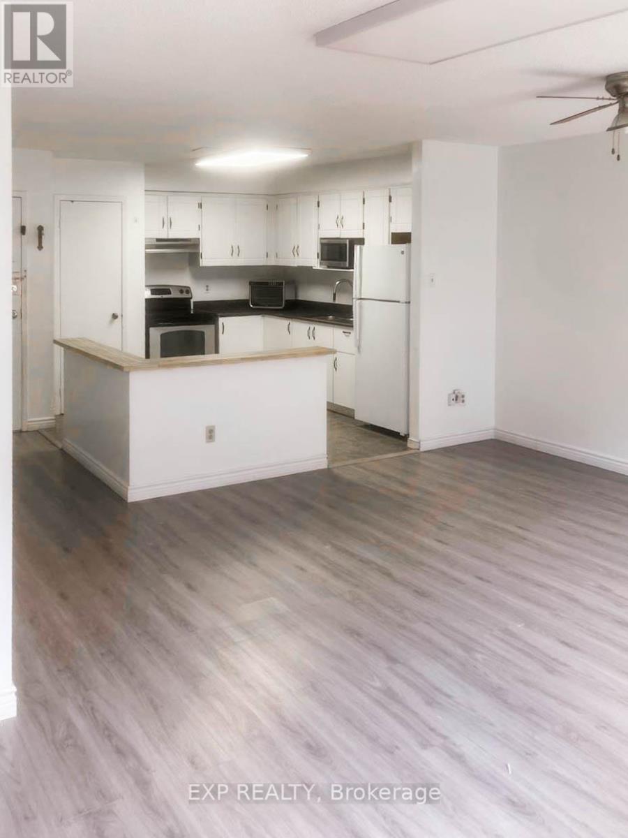 4140 Dundas Street W, Toronto, Ontario  M8X 1X3 - Photo 7 - W12391121