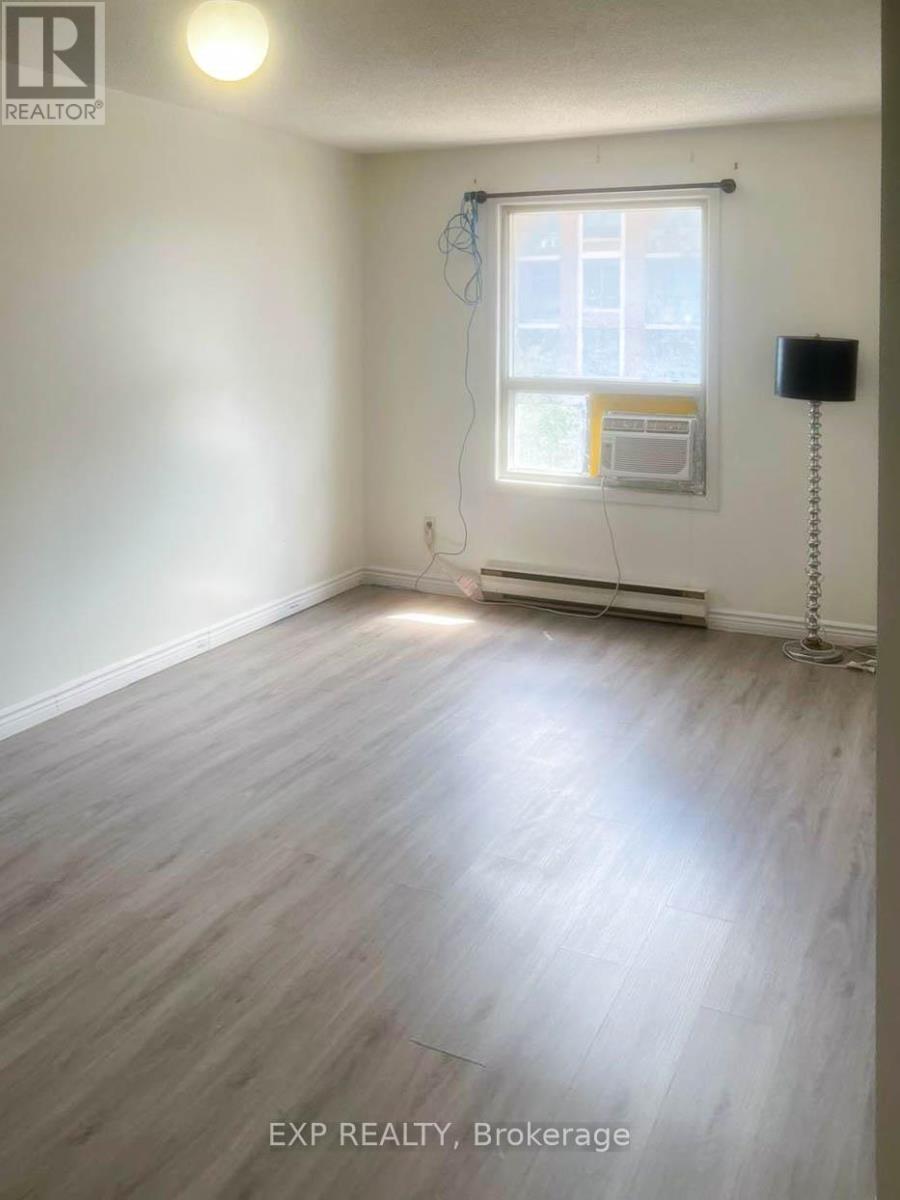 4140 Dundas Street W, Toronto, Ontario  M8X 1X3 - Photo 16 - W12391121