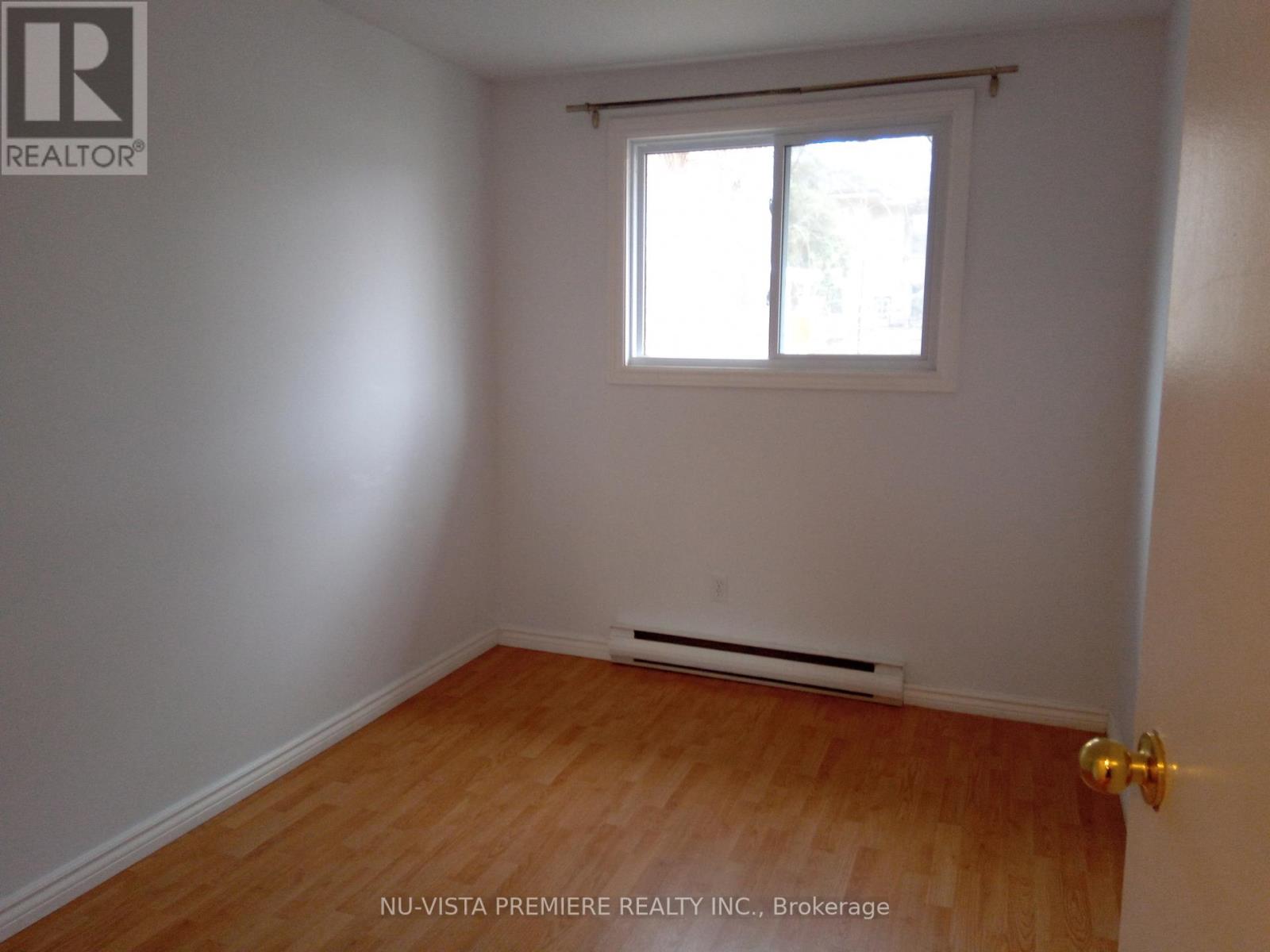 7 Horn Street, London South, Ontario  N6C 3K3 - Photo 14 - X12396137