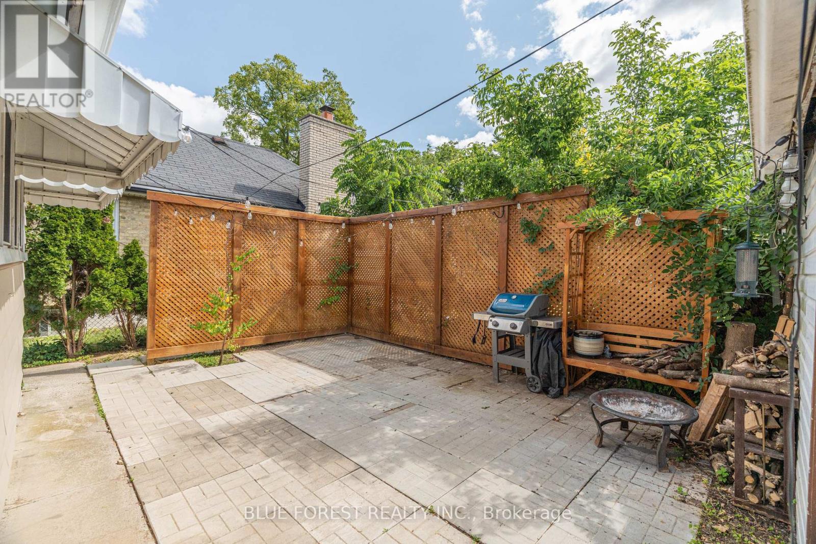 17 Emery Street E, London South (South G), Ontario  N6C 2C7 - Photo 26 - X12396183