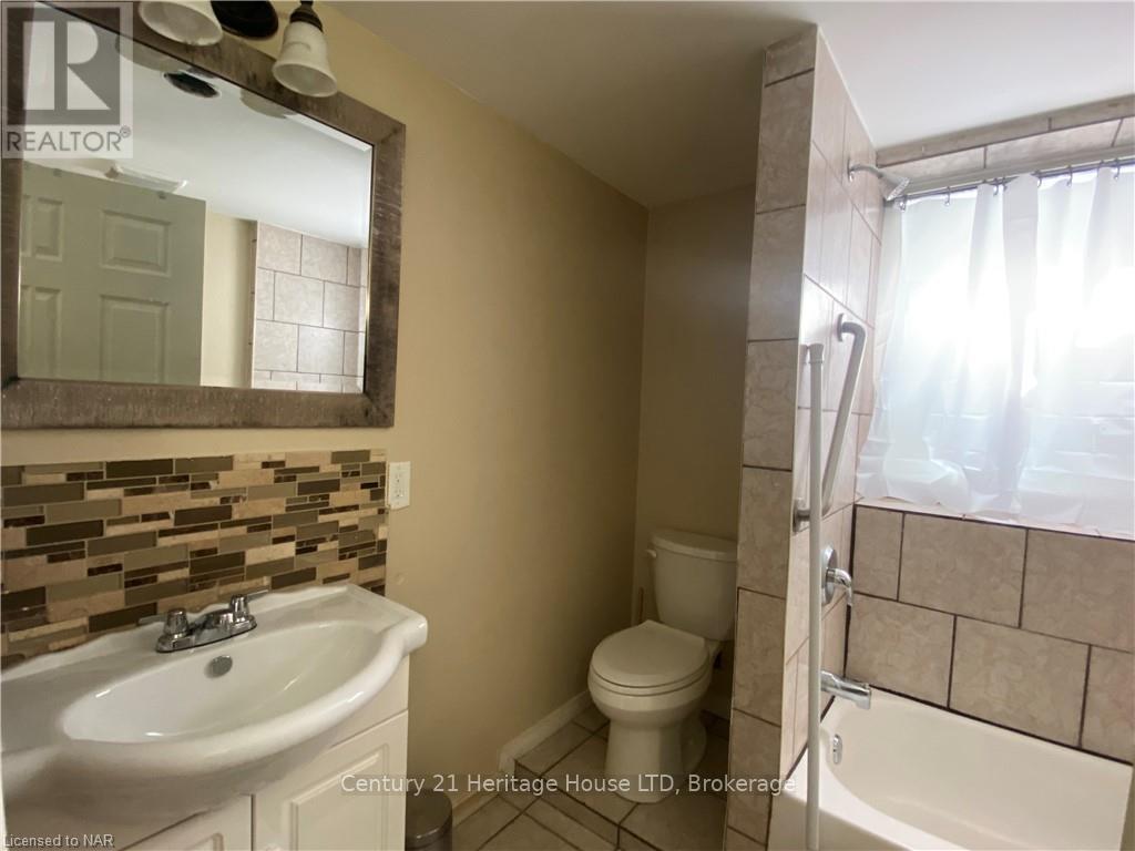 6042 Culp Street, Niagara Falls, Ontario  L2G 2B7 - Photo 11 - X12176712