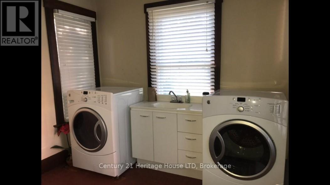 6042 Culp Street, Niagara Falls, Ontario  L2G 2B7 - Photo 32 - X12176712