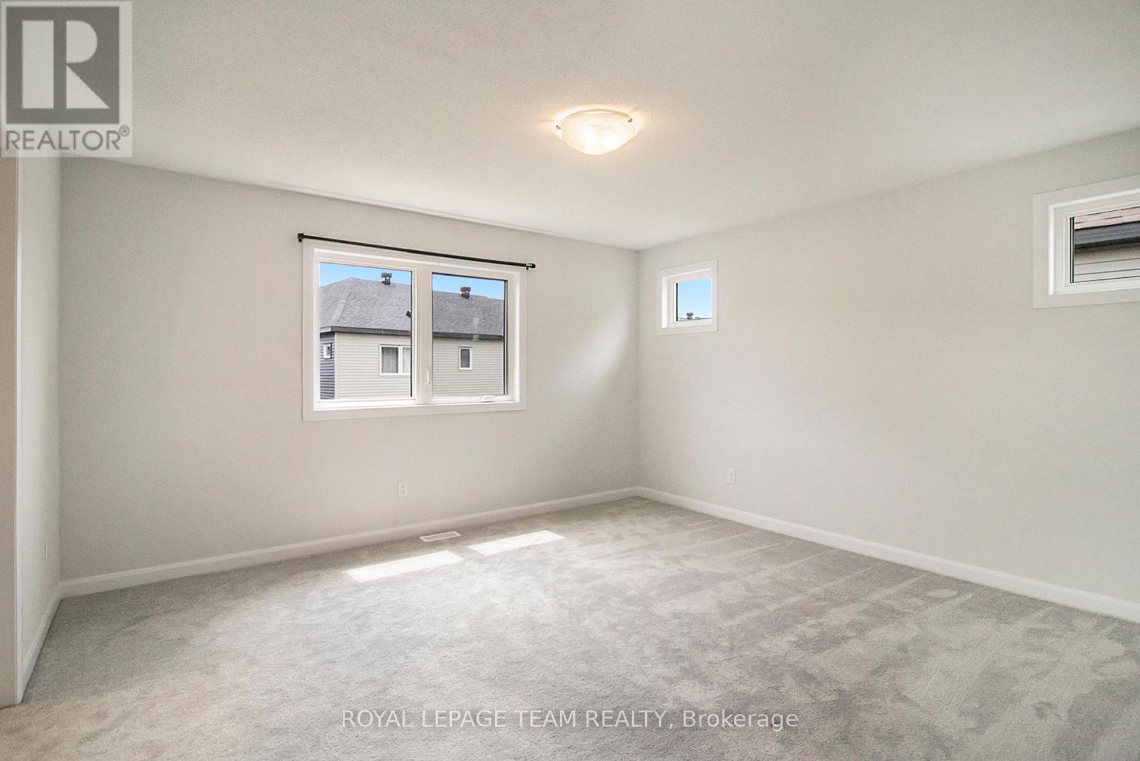 531 Winterset Road, Ottawa, Ontario  K2T 0P4 - Photo 21 - X12396185