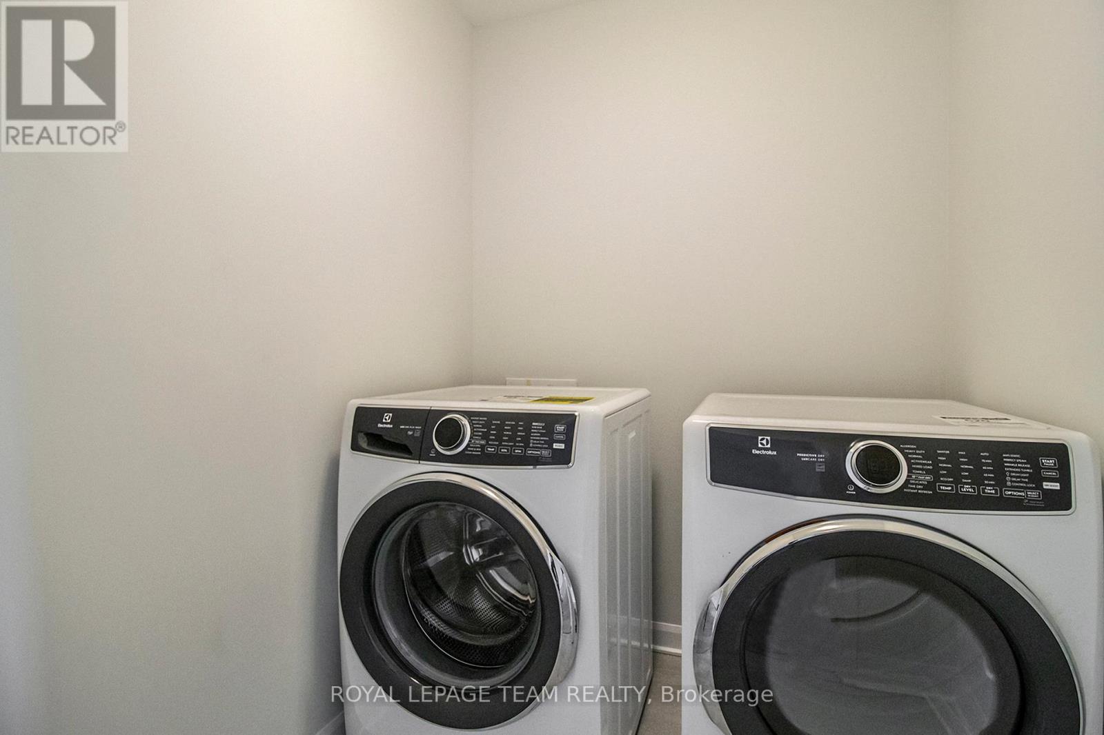 531 Winterset Road, Ottawa, Ontario  K2T 0P4 - Photo 22 - X12396185
