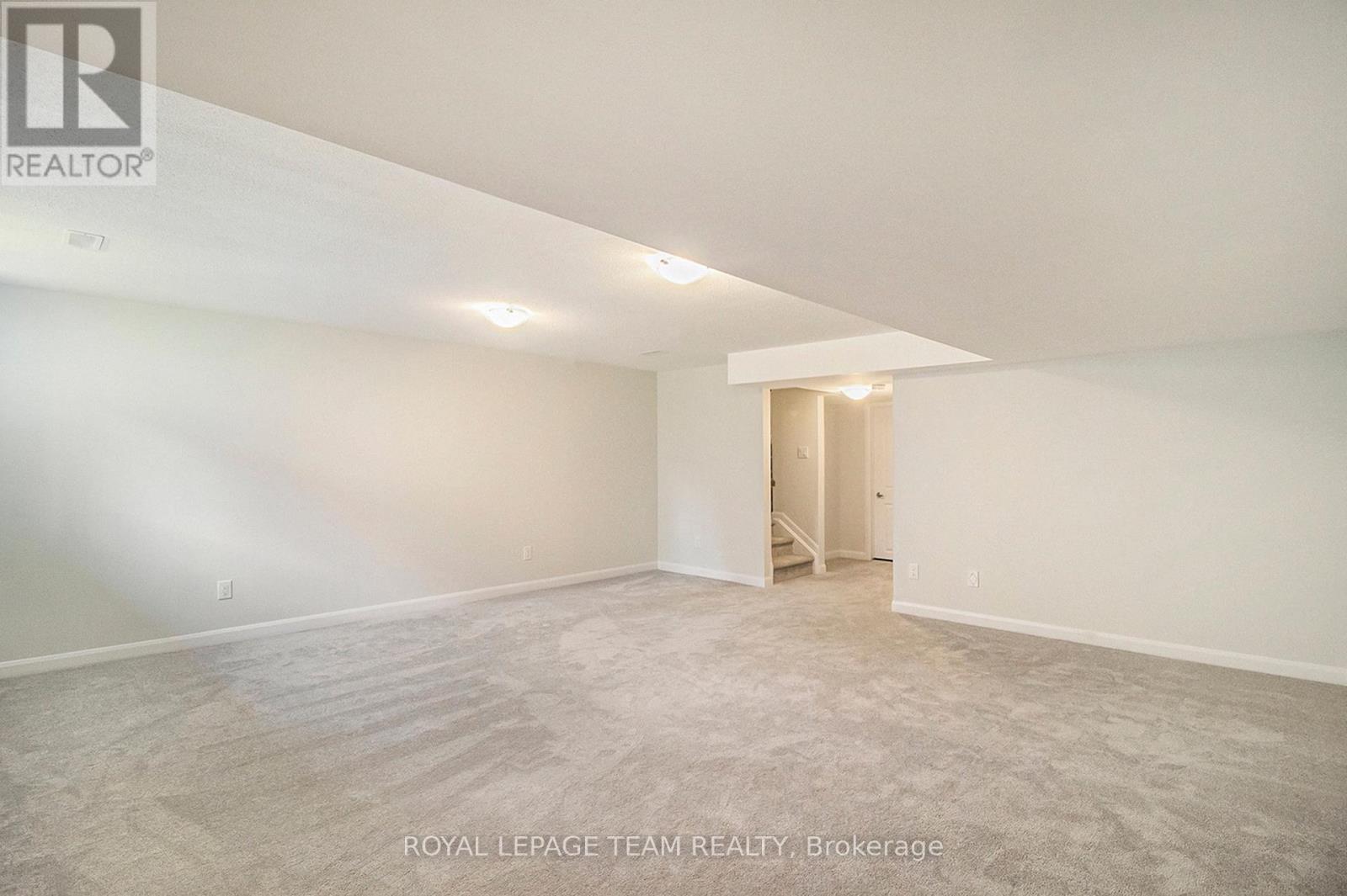 531 Winterset Road, Ottawa, Ontario  K2T 0P4 - Photo 23 - X12396185