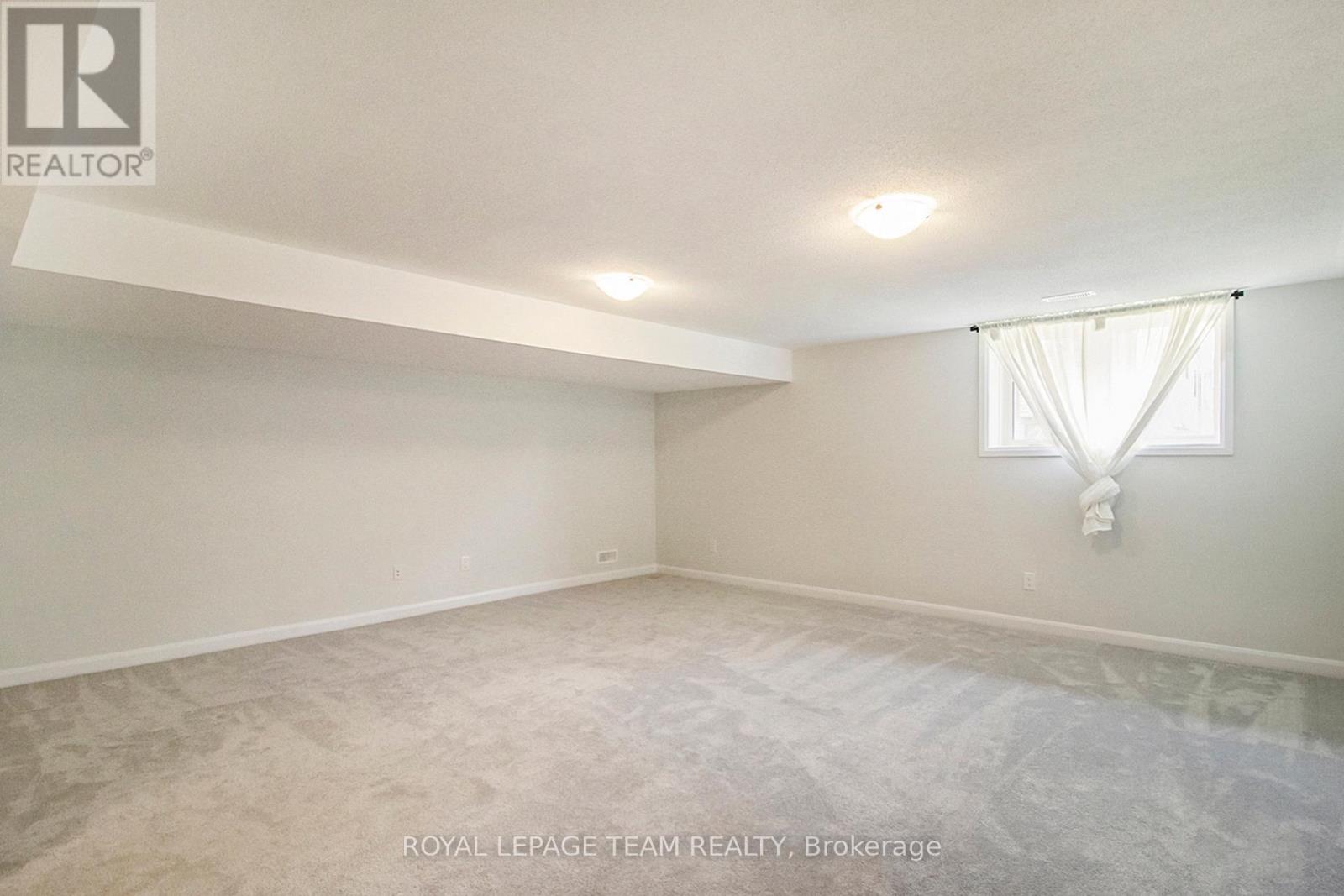 531 Winterset Road, Ottawa, Ontario  K2T 0P4 - Photo 24 - X12396185