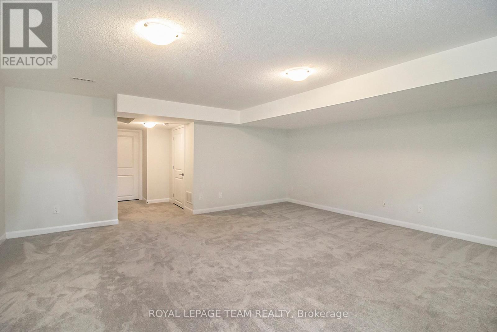 531 Winterset Road, Ottawa, Ontario  K2T 0P4 - Photo 25 - X12396185