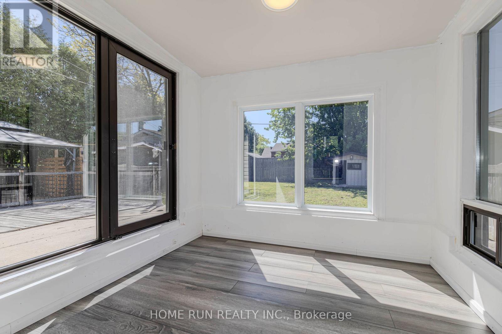92 Meadowlands Drive W, Ottawa, Ontario  K2G 2R8 - Photo 23 - X12396202