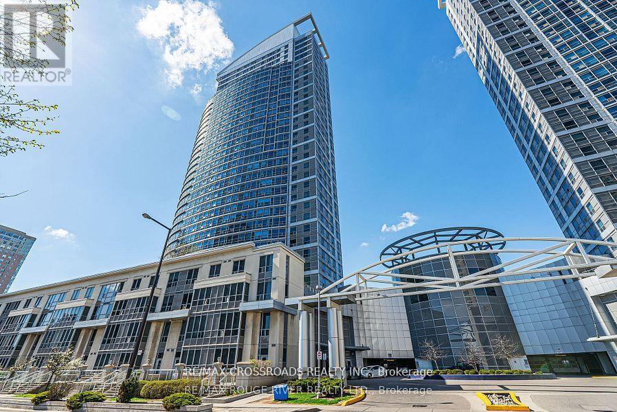 1115 - 38 Lee Centre Drive, Toronto, Ontario  M1H 3J7 - Photo 1 - E12396159