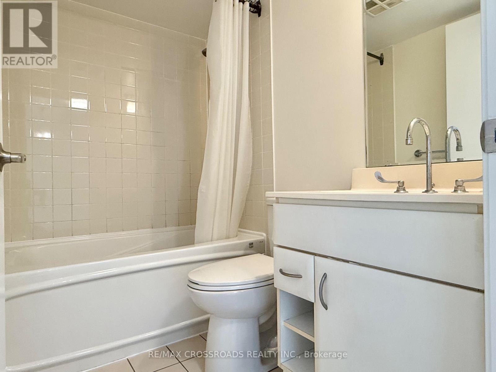 1115 - 38 Lee Centre Drive, Toronto, Ontario  M1H 3J7 - Photo 17 - E12396159