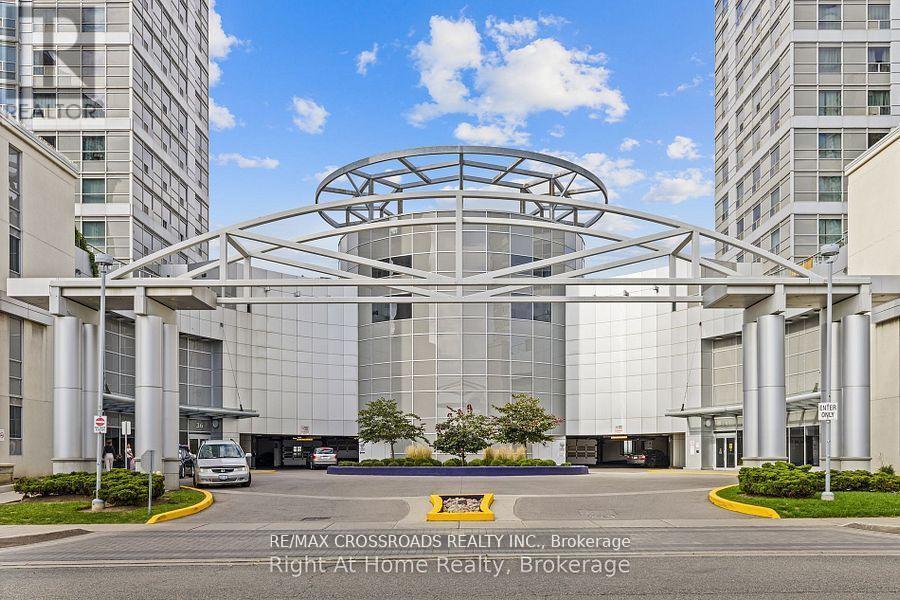 1115 - 38 Lee Centre Drive, Toronto, Ontario  M1H 3J7 - Photo 2 - E12396159