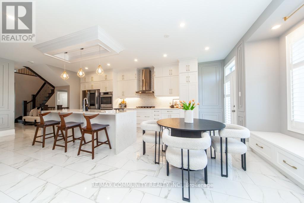 70 BARKERVILLE DRIVE, Whitby, Ontario