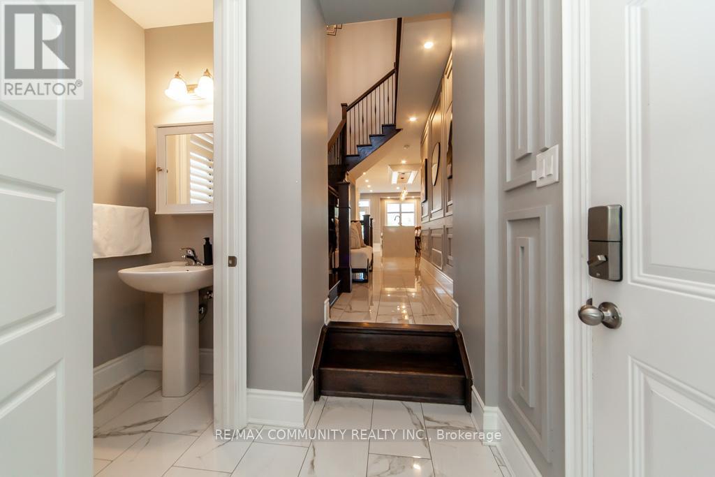 70 Barkerville Drive, Whitby, Ontario  L1N 9Y6 - Photo 20 - E12396167
