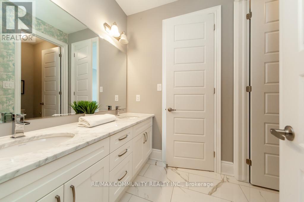 70 Barkerville Drive, Whitby, Ontario  L1N 9Y6 - Photo 30 - E12396167
