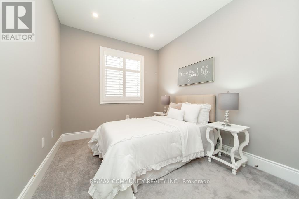 70 Barkerville Drive, Whitby, Ontario  L1N 9Y6 - Photo 33 - E12396167