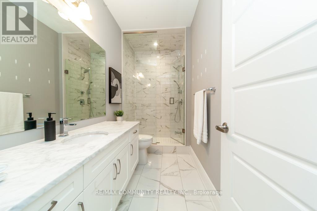 70 Barkerville Drive, Whitby, Ontario  L1N 9Y6 - Photo 35 - E12396167