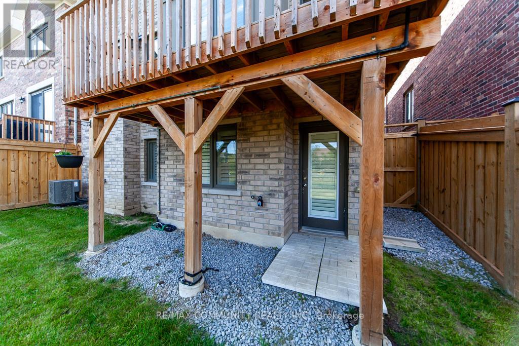 70 Barkerville Drive, Whitby, Ontario  L1N 9Y6 - Photo 37 - E12396167