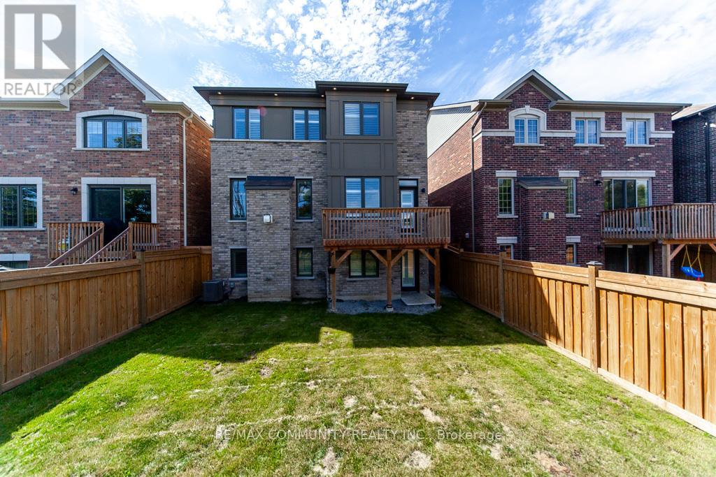70 Barkerville Drive, Whitby, Ontario  L1N 9Y6 - Photo 49 - E12396167