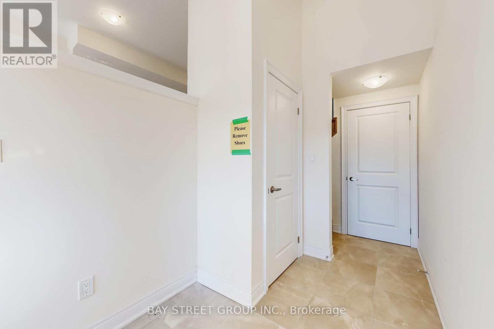 3450 Denison Street, Markham, Ontario  L3S 0E9 - Photo 4 - N12396143
