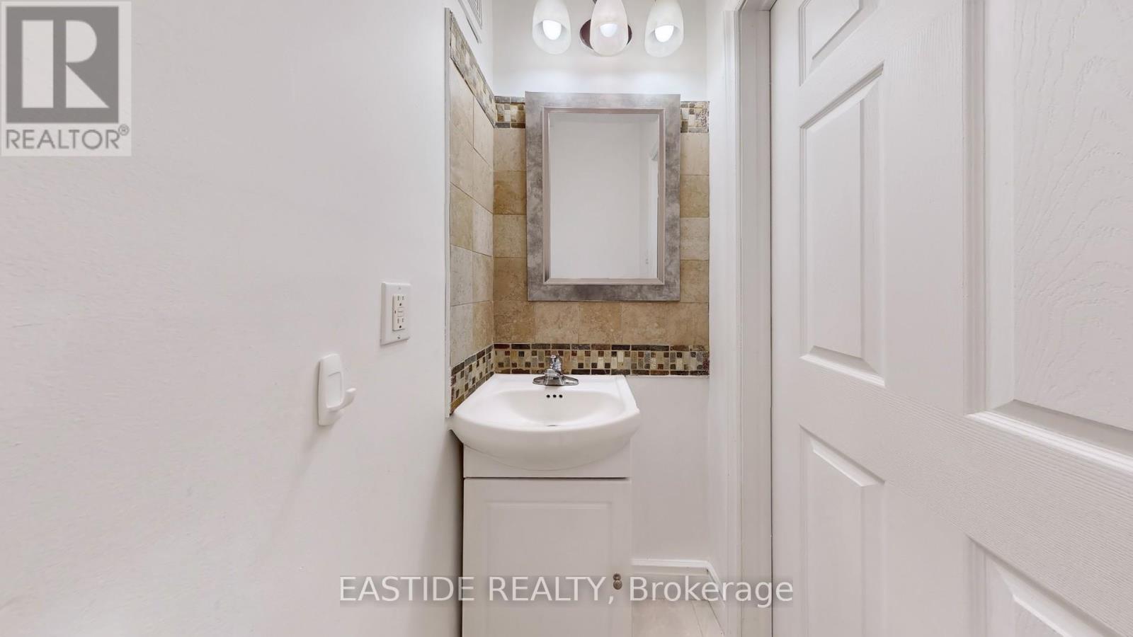 334 Andrew Street, Newmarket, Ontario  L3Y 1H3 - Photo 20 - N12396166