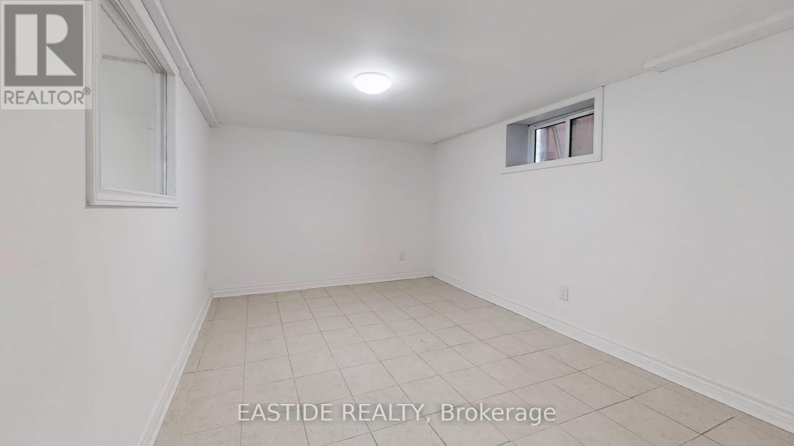 334 Andrew Street, Newmarket, Ontario  L3Y 1H3 - Photo 39 - N12396166