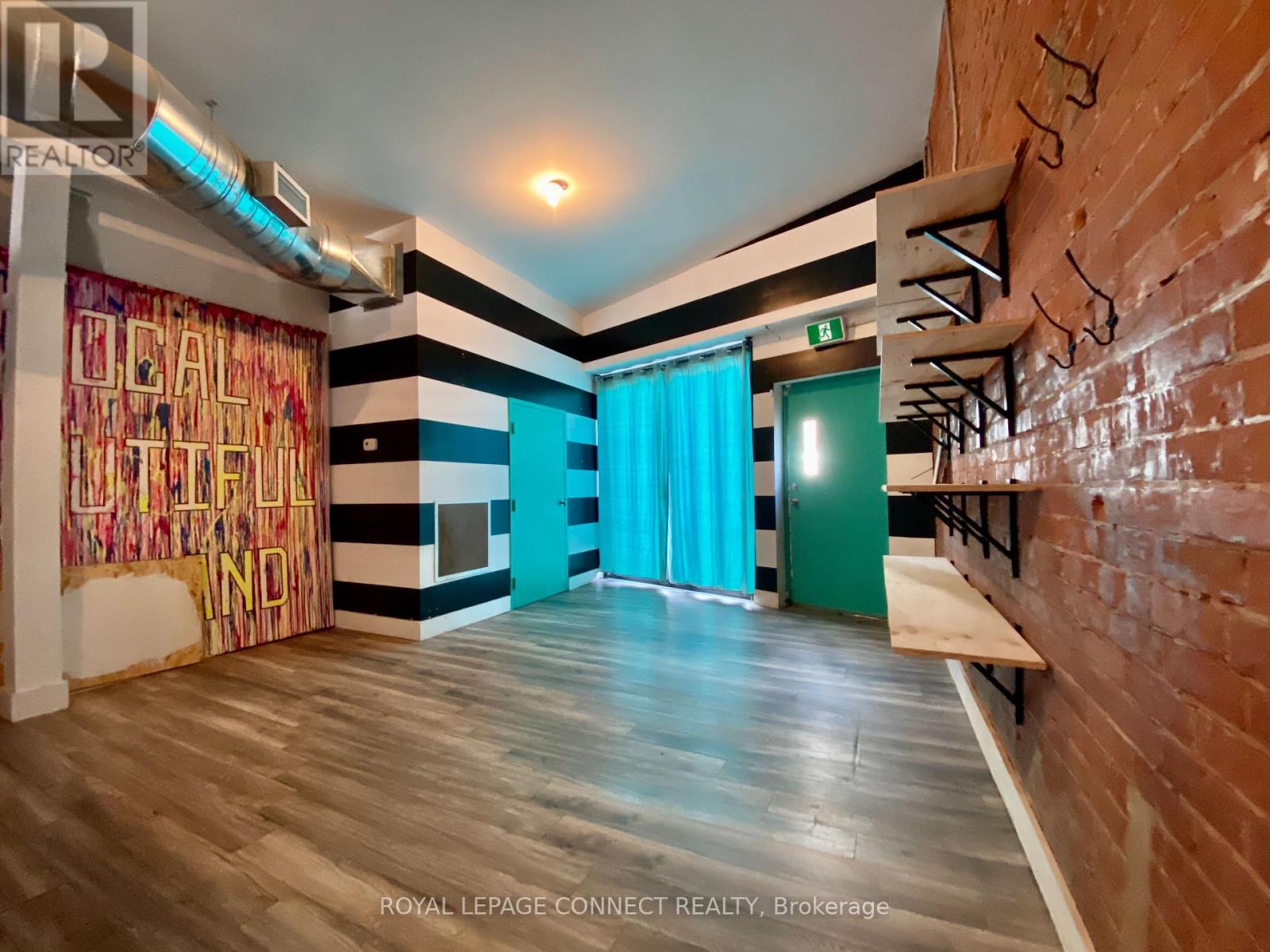 2828 Dundas St Street W, Toronto, Ontario  M6P 1Y7 - Photo 15 - W12396165