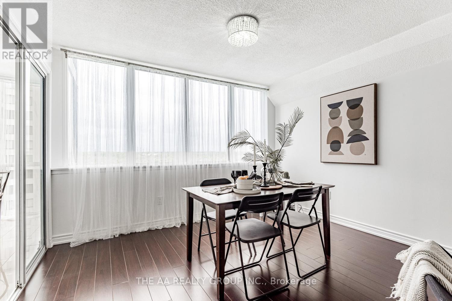1004 - 21 Markbrook Lane E, Toronto, Ontario  M9V 5E4 - Photo 10 - W12396193