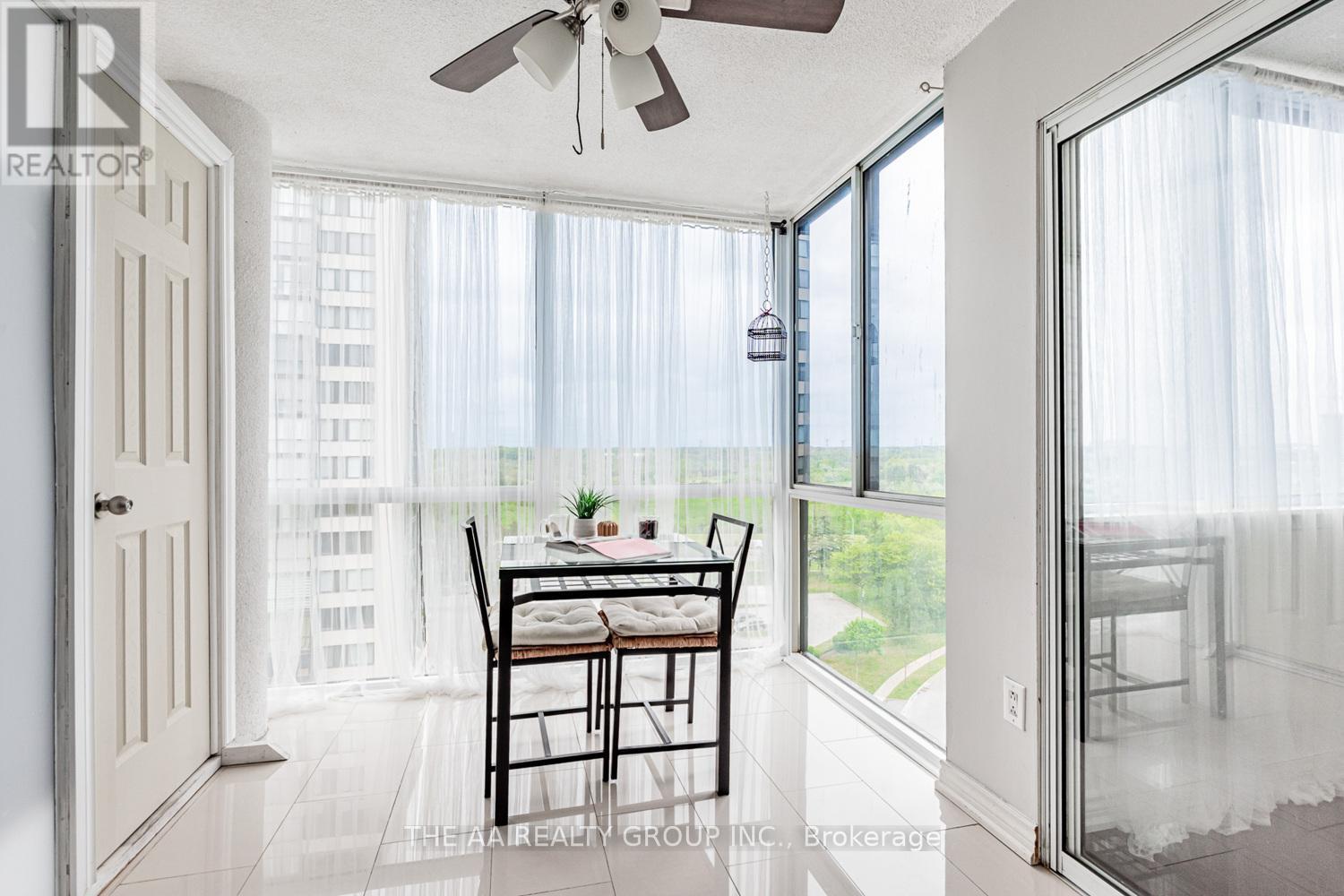 1004 - 21 Markbrook Lane E, Toronto, Ontario  M9V 5E4 - Photo 11 - W12396193