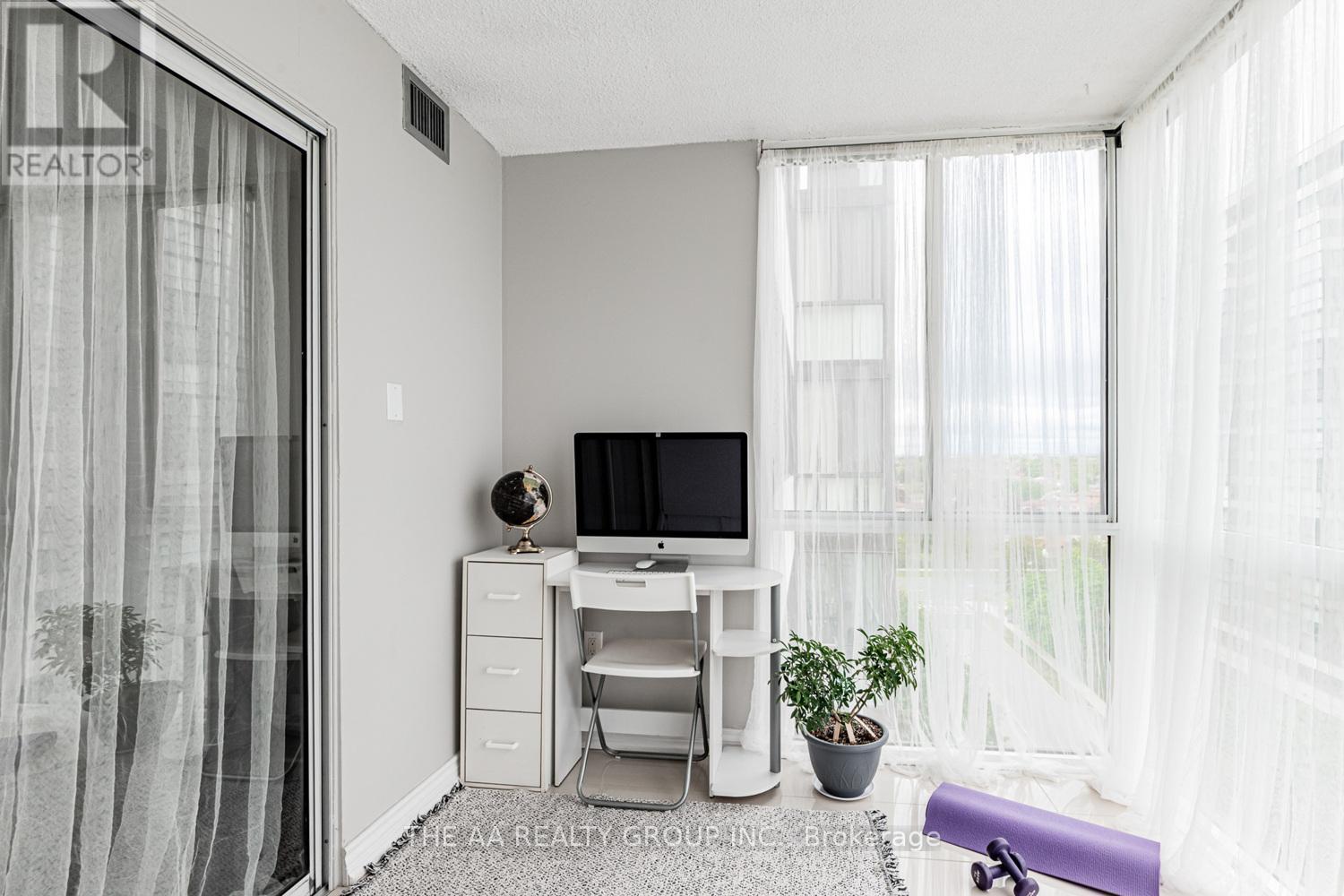 1004 - 21 Markbrook Lane E, Toronto, Ontario  M9V 5E4 - Photo 15 - W12396193