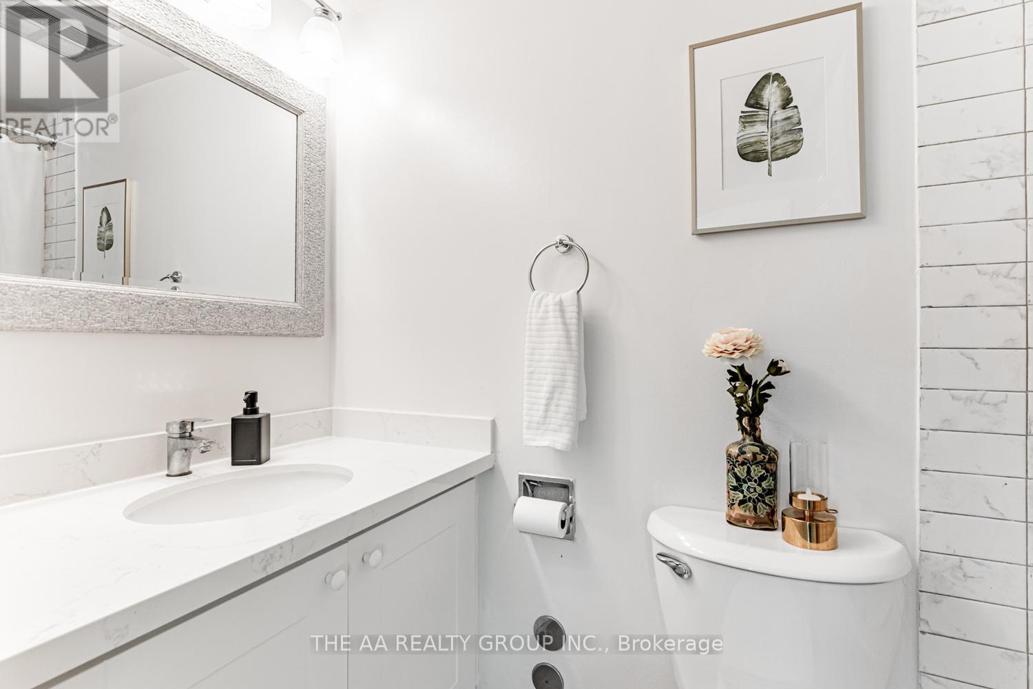 1004 - 21 Markbrook Lane E, Toronto, Ontario  M9V 5E4 - Photo 19 - W12396193