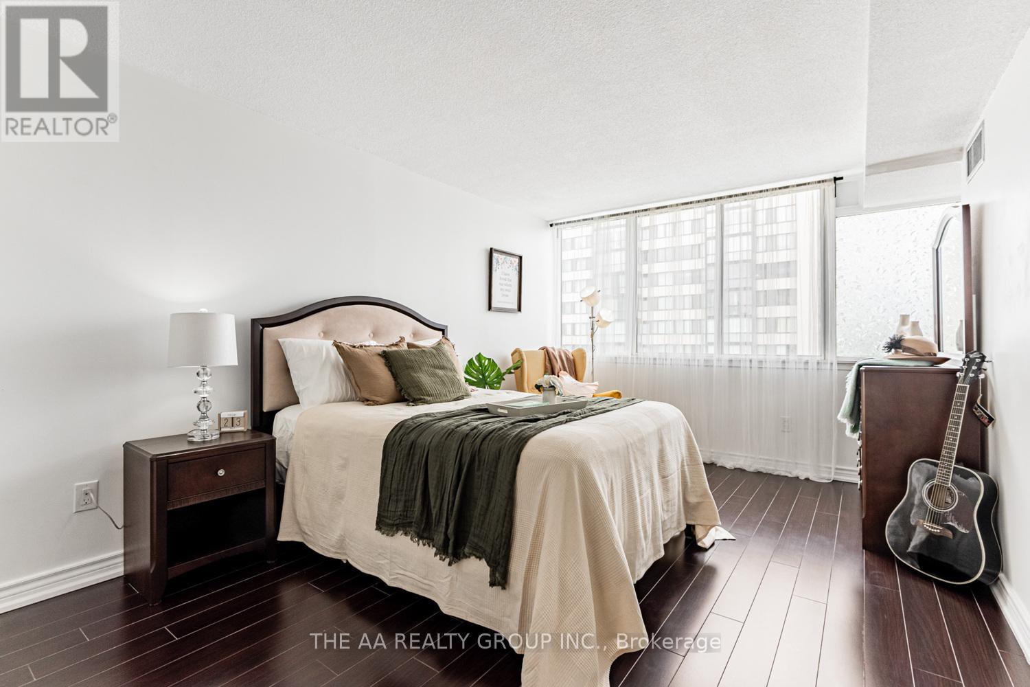 1004 - 21 Markbrook Lane E, Toronto, Ontario  M9V 5E4 - Photo 20 - W12396193