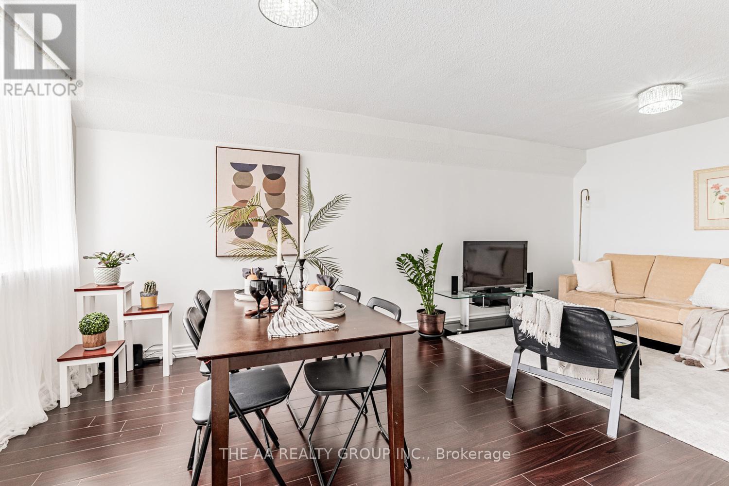 1004 - 21 Markbrook Lane E, Toronto, Ontario  M9V 5E4 - Photo 8 - W12396193