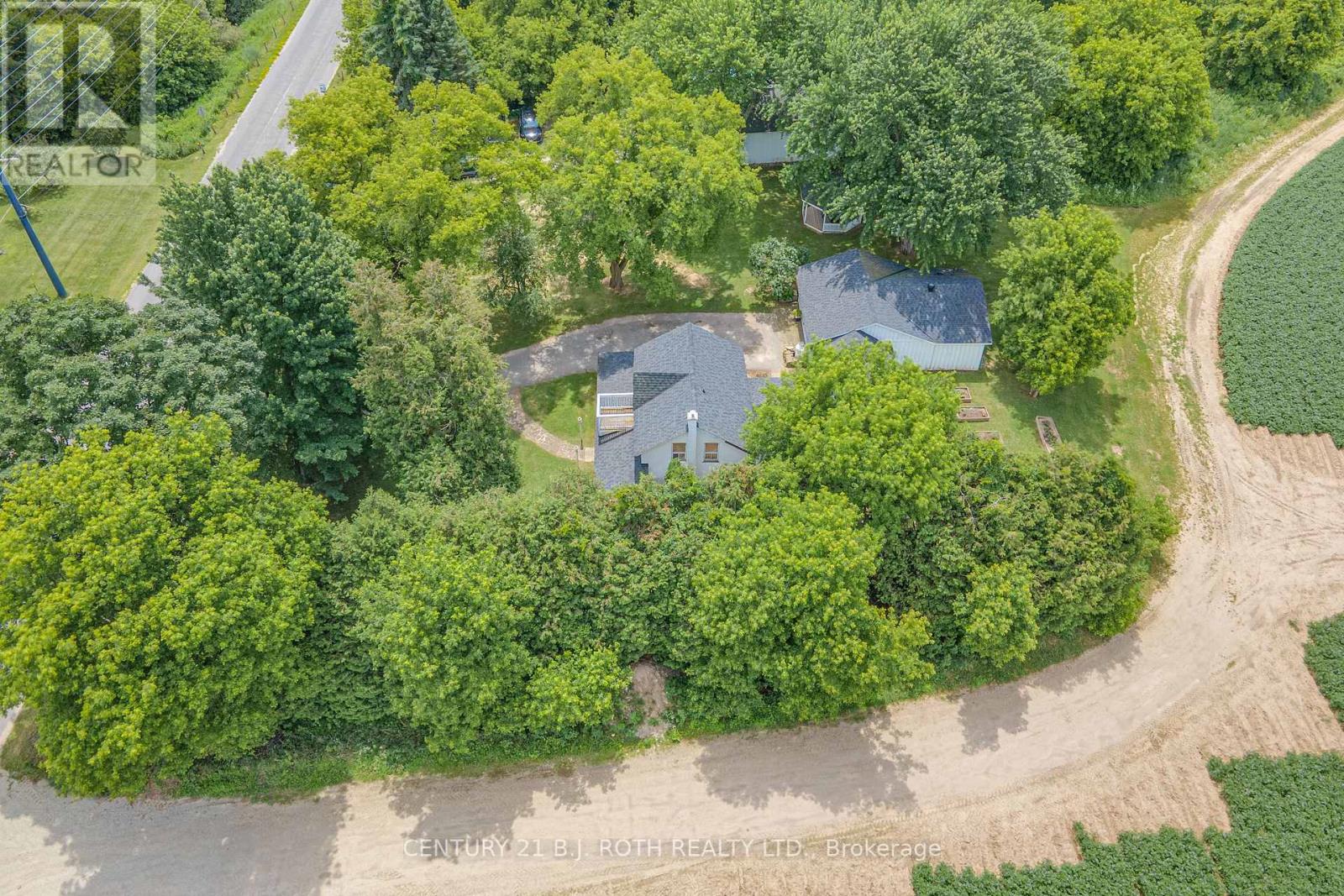 17 Denney Drive, Essa, Ontario  L0L 1N0 - Photo 13 - N12396197