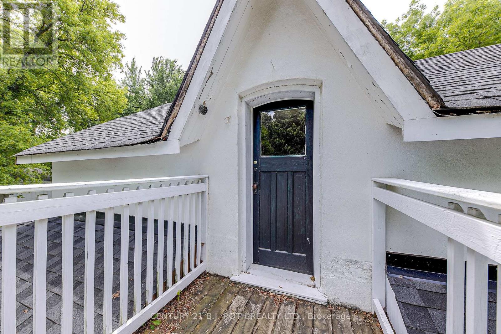 17 Denney Drive, Essa, Ontario  L0L 1N0 - Photo 15 - N12396197
