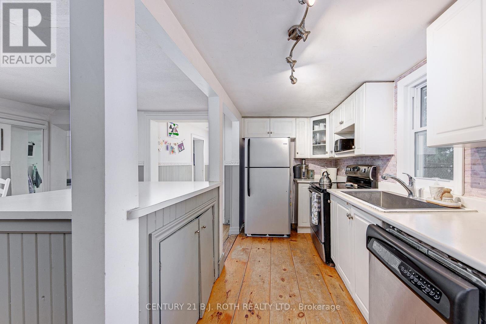 17 Denney Drive, Essa, Ontario  L0L 1N0 - Photo 20 - N12396197