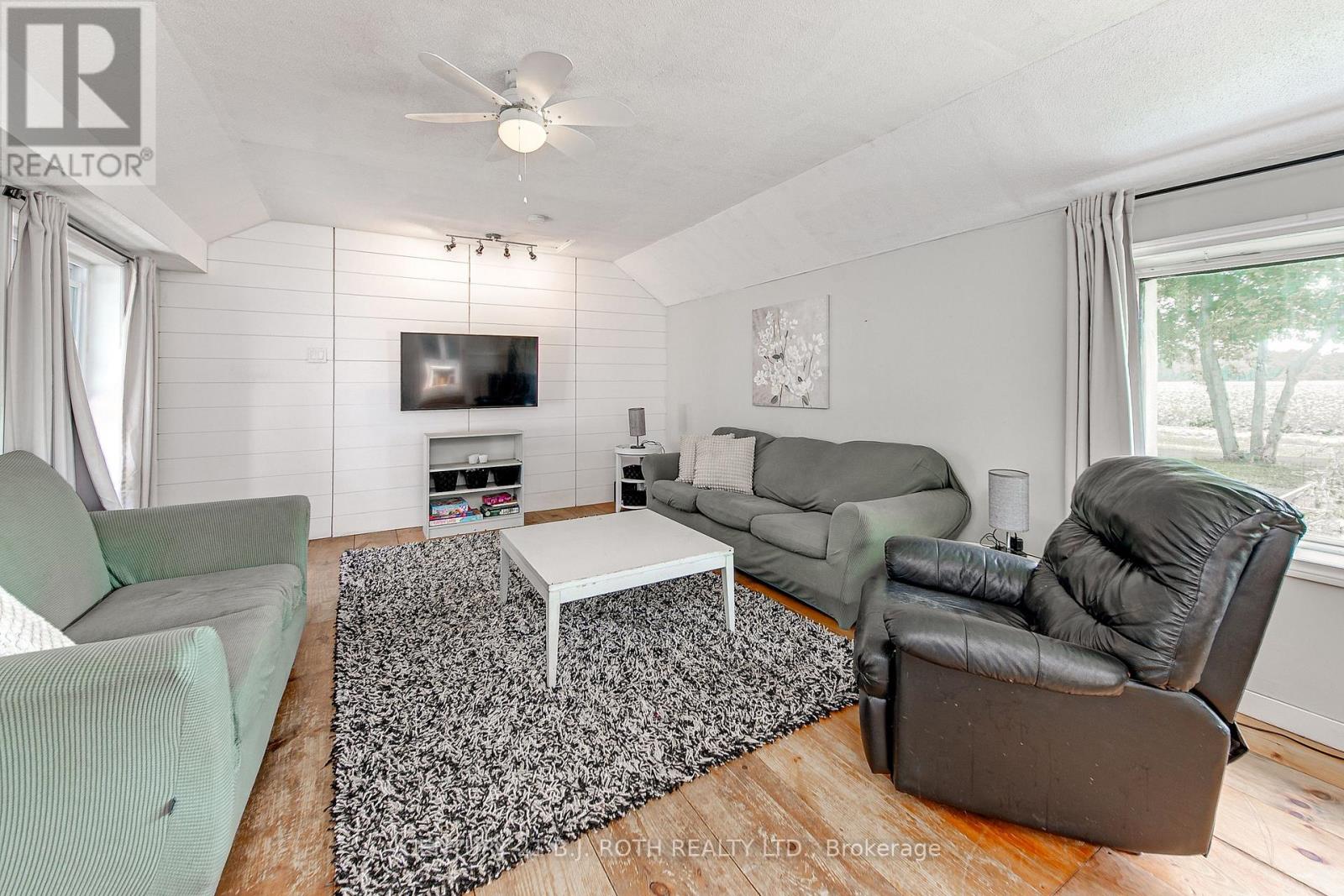 17 Denney Drive, Essa, Ontario  L0L 1N0 - Photo 23 - N12396197