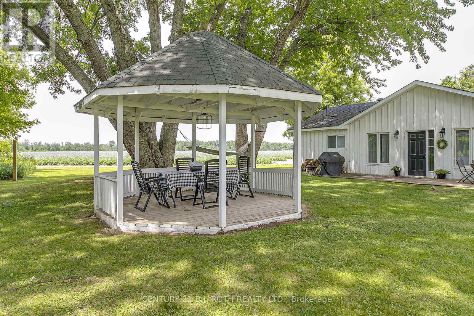 17 Denney Drive, Essa, Ontario  L0L 1N0 - Photo 36 - N12396197