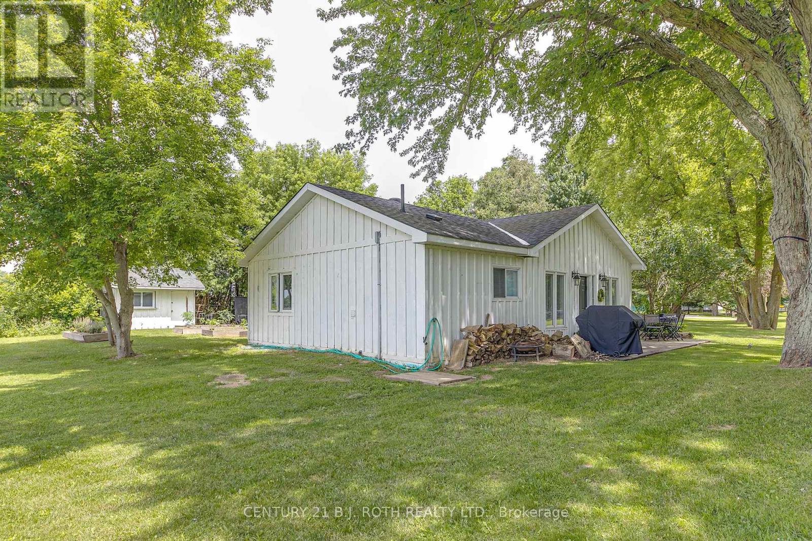 17 Denney Drive, Essa, Ontario  L0L 1N0 - Photo 38 - N12396197