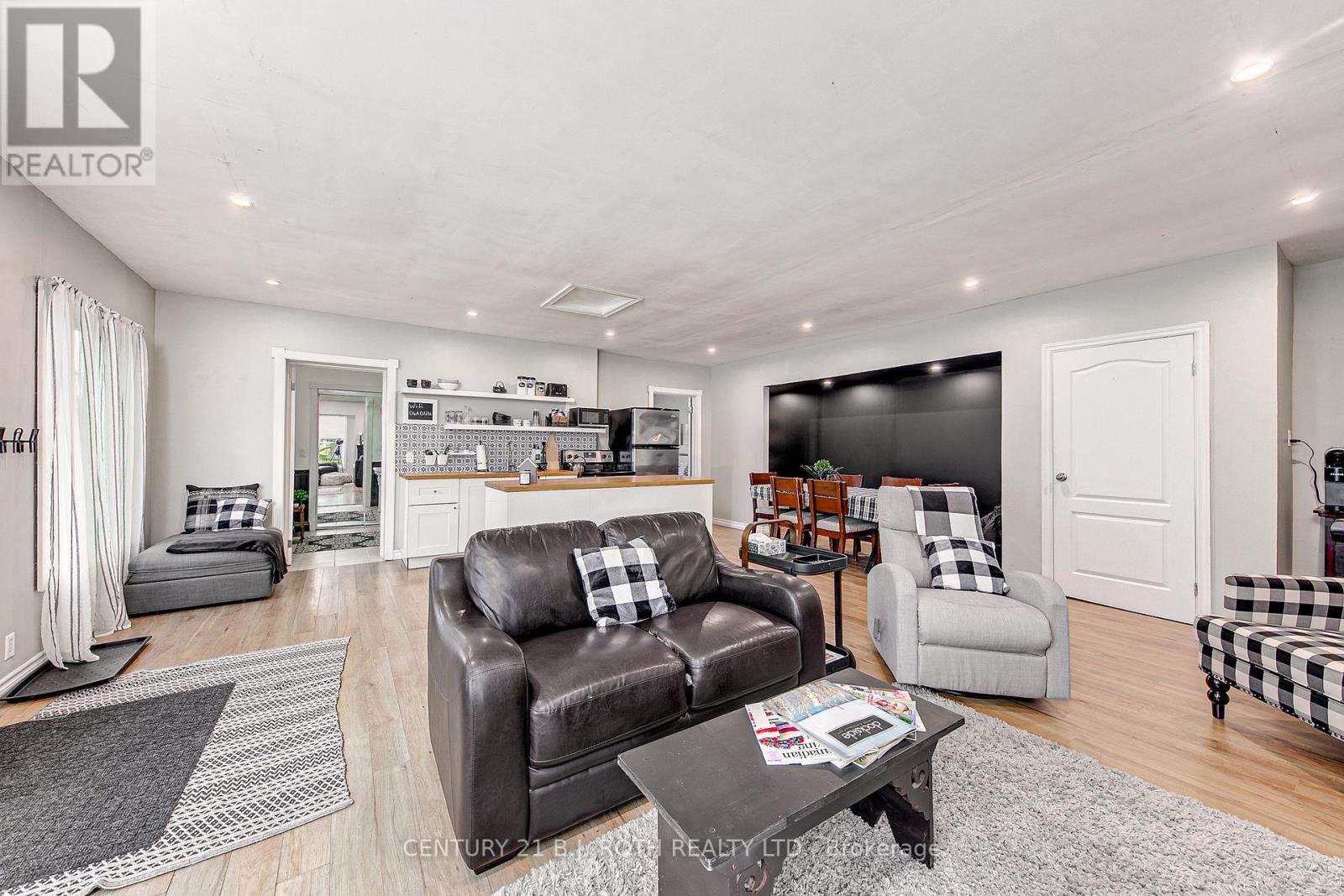 17 Denney Drive, Essa, Ontario  L0L 1N0 - Photo 41 - N12396197