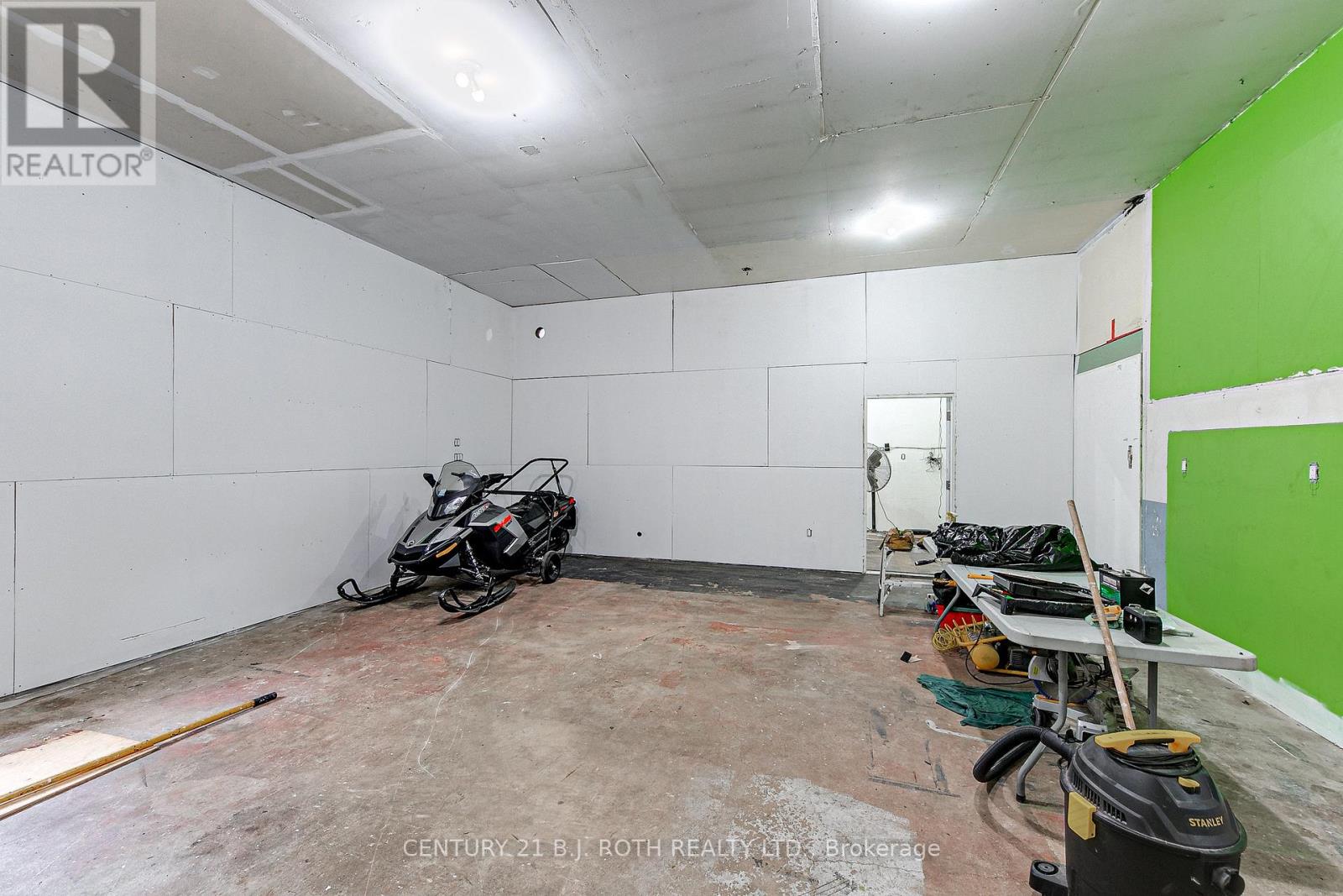 17 Denney Drive, Essa, Ontario  L0L 1N0 - Photo 49 - N12396197