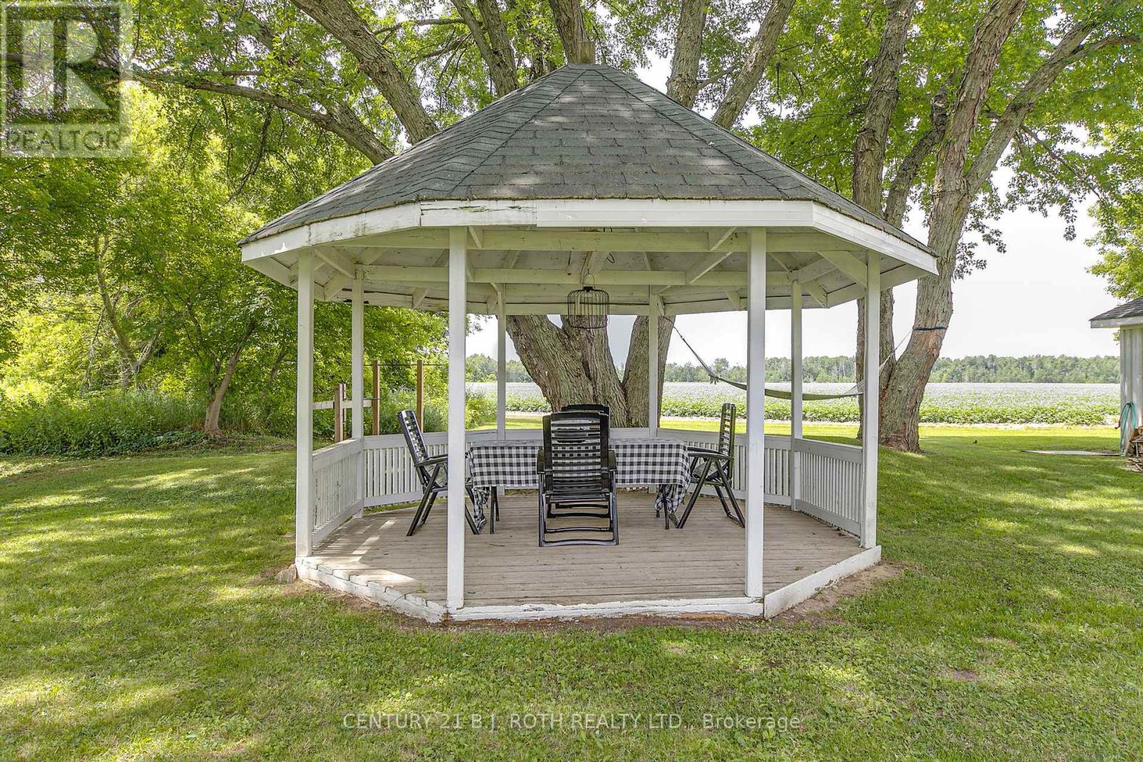17 Denney Drive, Essa, Ontario  L0L 1N0 - Photo 5 - N12396197
