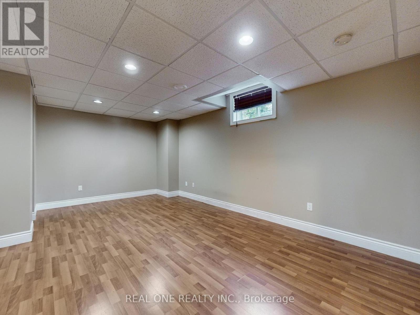 26 Matthews Court, St. Catharines, Ontario  L2S 4C4 - Photo 34 - X12396151