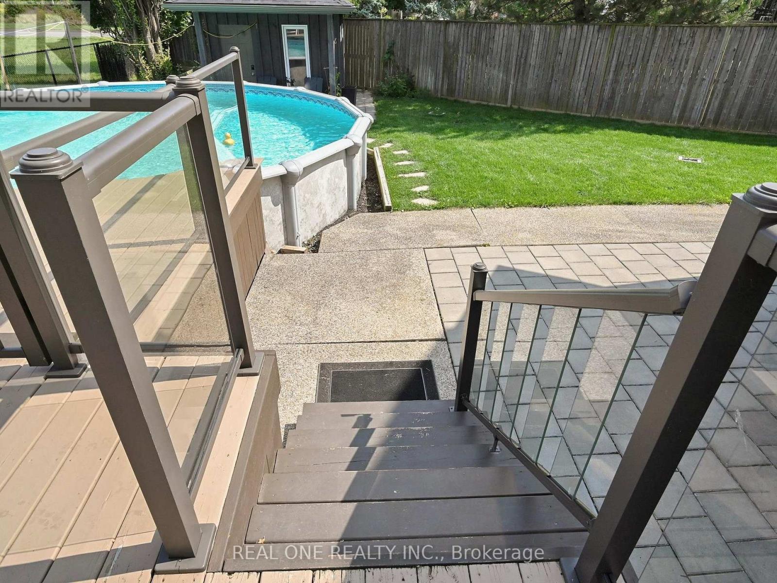 26 Matthews Court, St. Catharines, Ontario  L2S 4C4 - Photo 44 - X12396151