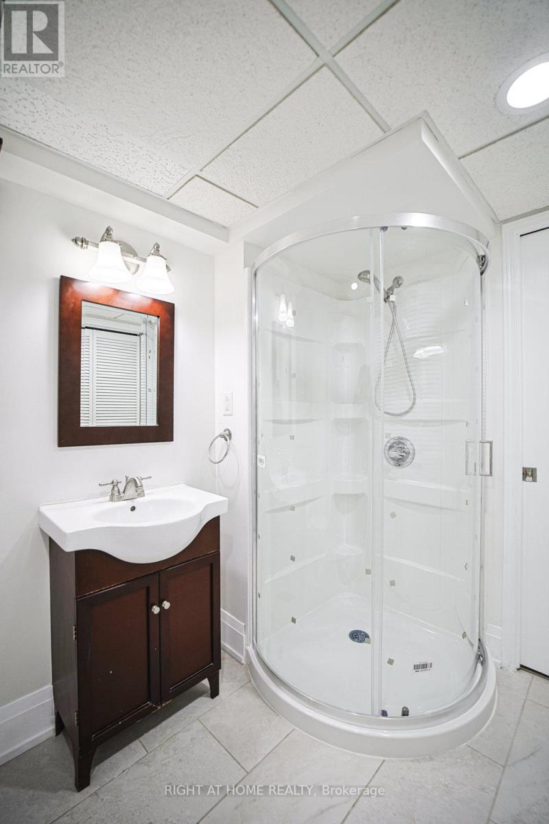 47 Blackfriar Lane, Brantford, Ontario  N3R 7M2 - Photo 36 - X12396172