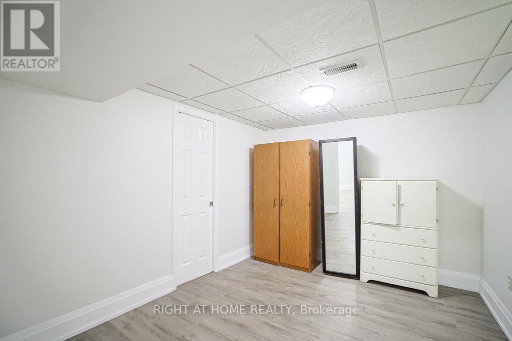 47 Blackfriar Lane, Brantford, Ontario  N3R 7M2 - Photo 38 - X12396172