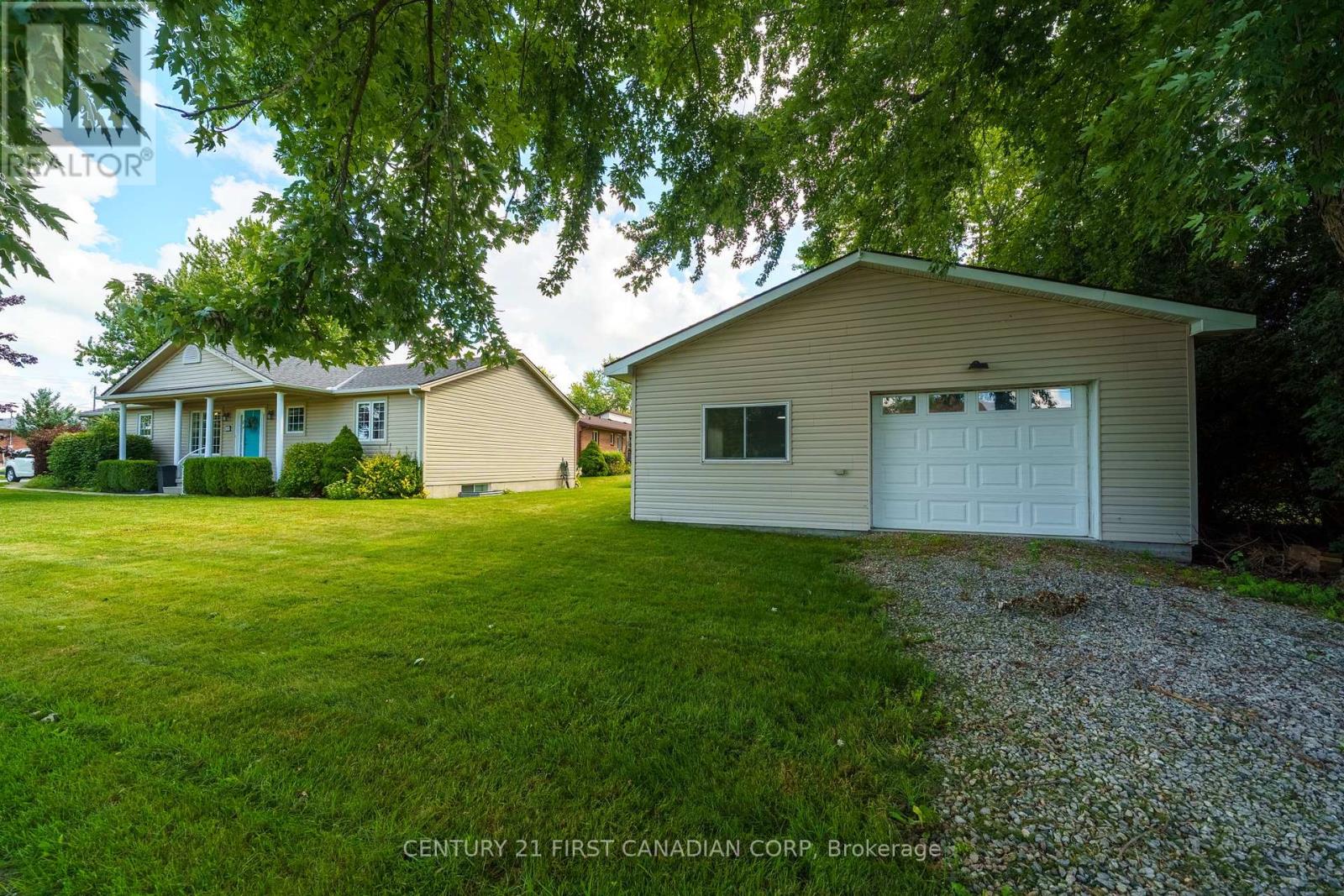 300 STATION ST STREET, North Middlesex, Ontario