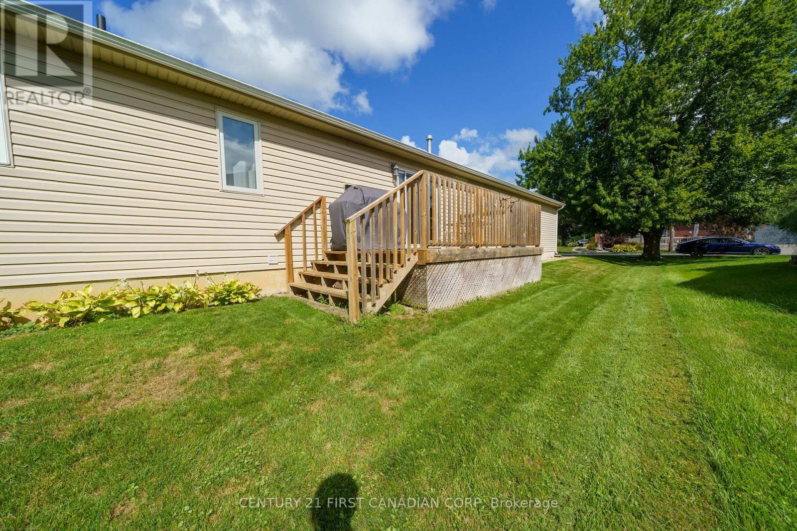 300 Station St Street, North Middlesex, Ontario  N0M 2K0 - Photo 25 - X12396245