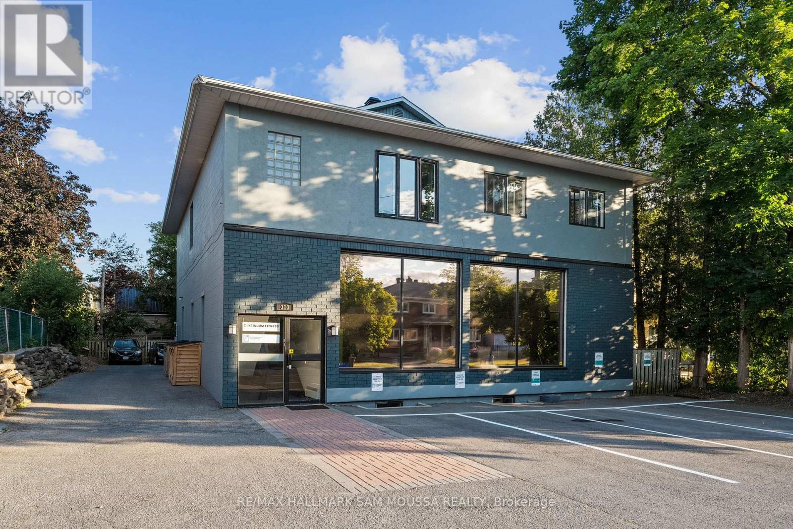 310 Beechgrove Avenue, Ottawa, Ontario  K1Z 6R3 - Photo 2 - X12396216