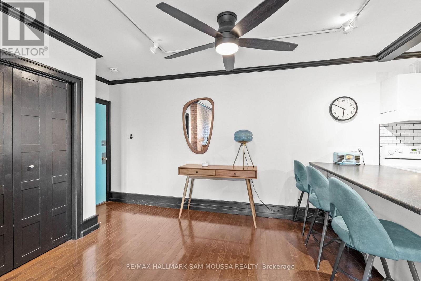 310 Beechgrove Avenue, Ottawa, Ontario  K1Z 6R3 - Photo 4 - X12396216